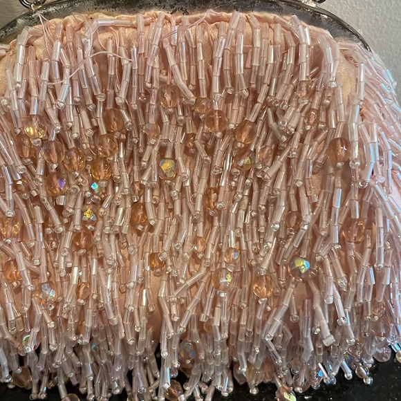 Santi Italian, clutch pink beaded purse with fringe. EUC, made in Italy - Picture 2 of 3